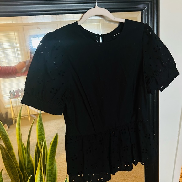 Nice blouse - Picture 1 of 2